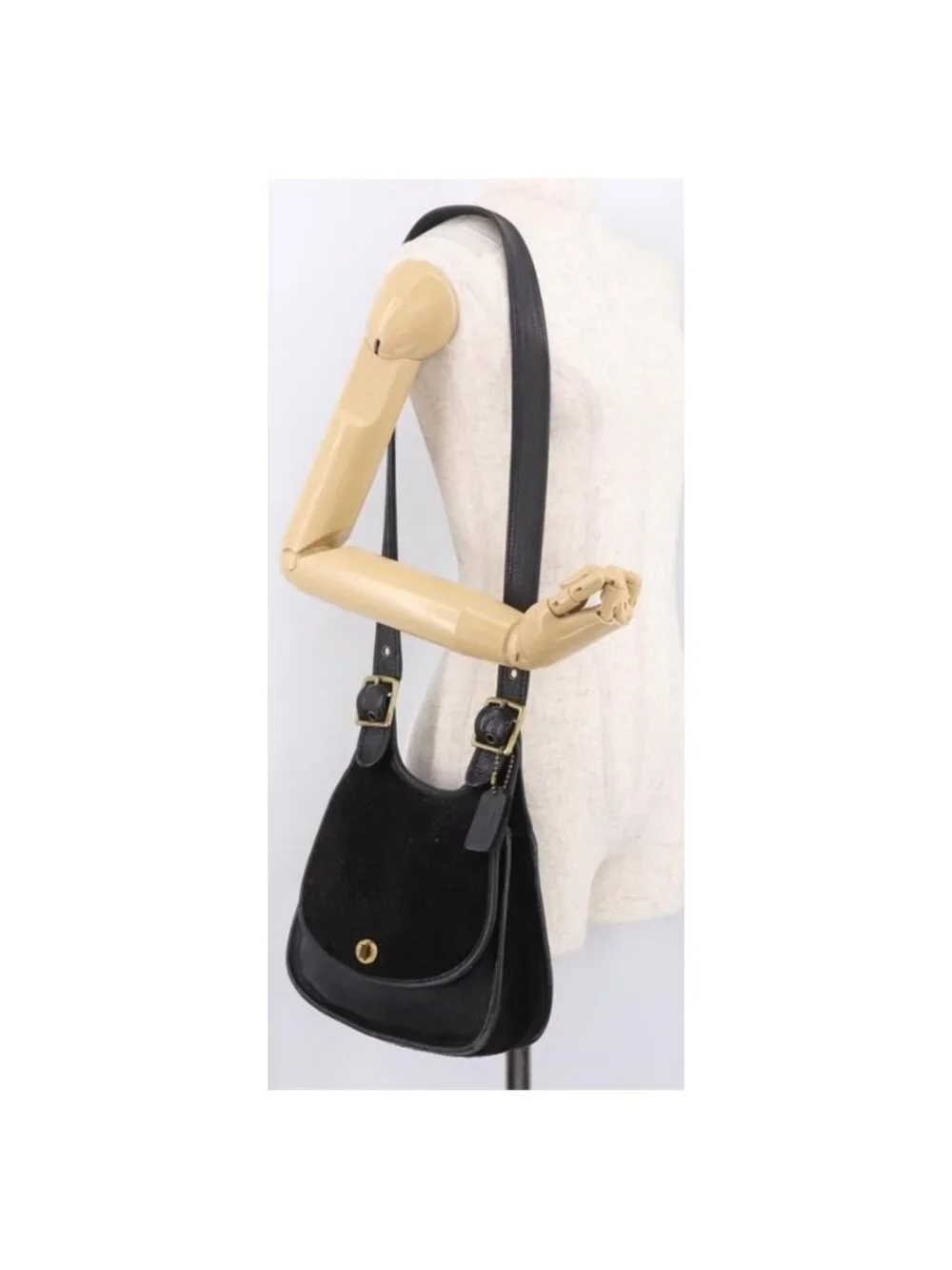Authentic Coach Shoulder Bag Suede Black Gold
